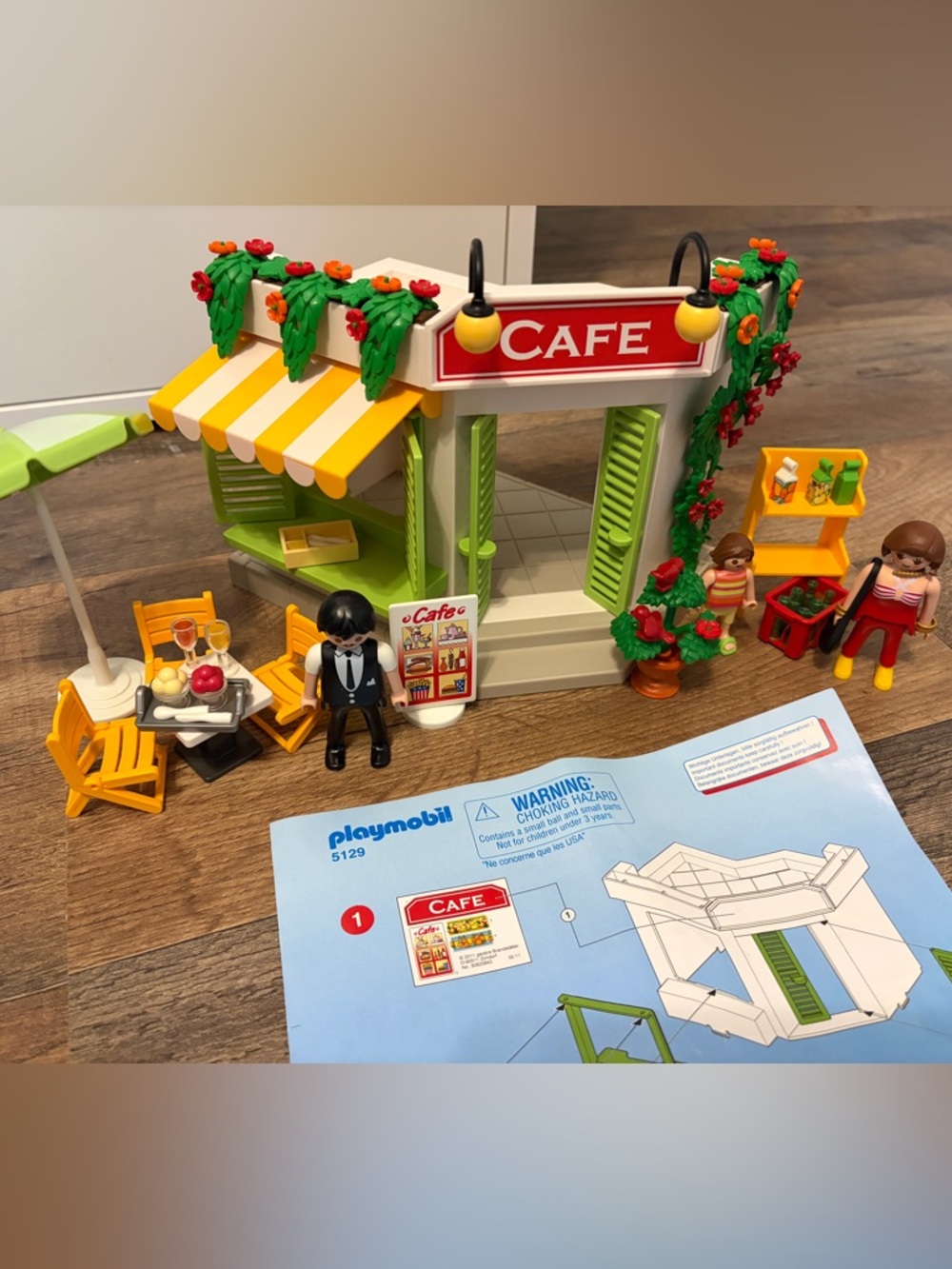 Playmobil 5129 Summer Fun Harbor Side Cafe Complete Set NWOT